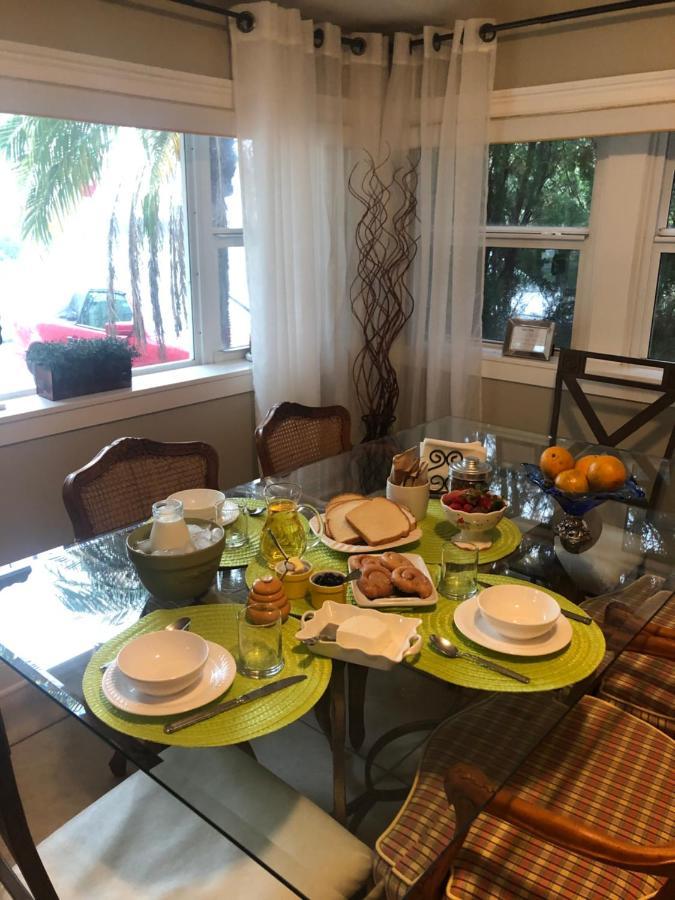 Villa Olivia Guest Rooms Hollywood Extérieur photo