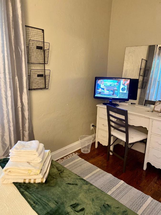 Villa Olivia Guest Rooms Hollywood Extérieur photo